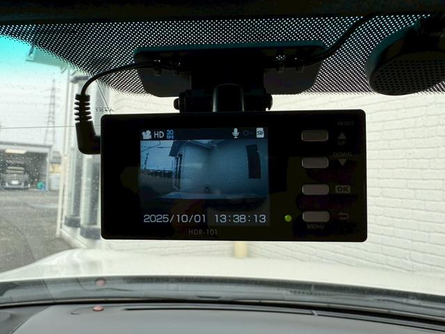 86 GT 純正7インチナビ バックカメラ ETC TV ディスチャージライト オートエアコン オートライト スマートキー プッシュボタンスタート 純正17インチアルミホイール MT車 スペアキー ドラレコ(6枚目)