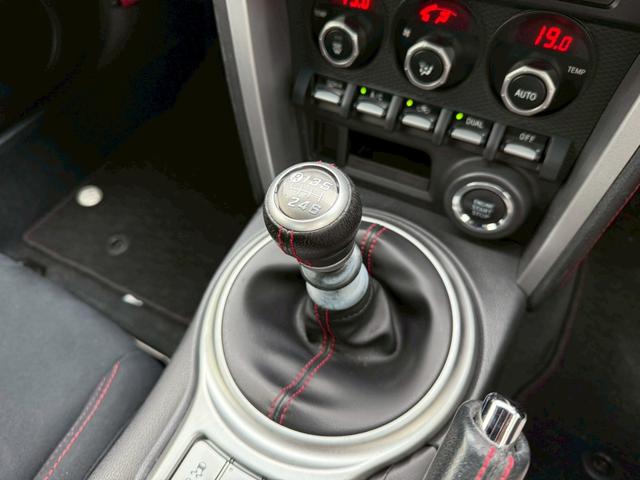 86 GT 純正7インチナビ バックカメラ ETC TV ディスチャージライト オートエアコン オートライト スマートキー プッシュボタンスタート 純正17インチアルミホイール MT車 スペアキー ドラレコ(50枚目)