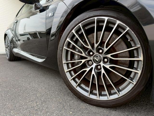 ＲＣ Ｆ ベースグレード　サンルーフ　赤革　１９インチアルミホイール　ブラインドスポットモニター　ＴＶＤ　レーダークルーズコントロール　プリクラッシュセーフティ　コーナーセンサー　シートヒーター／クーラー　ステアリングヒーター（13枚目）