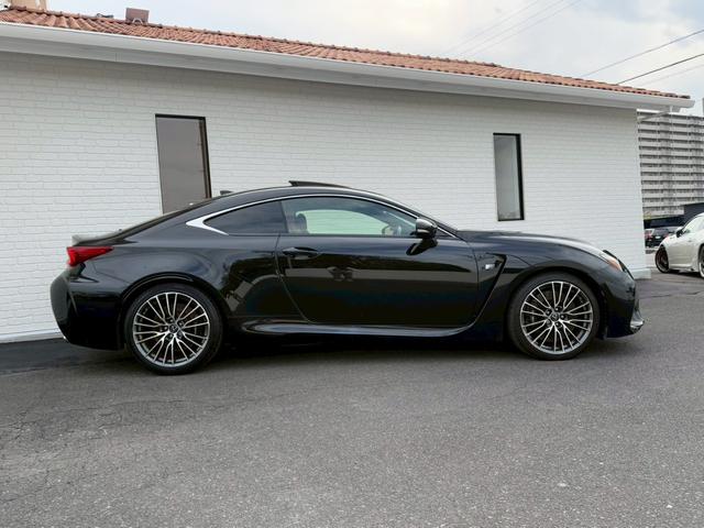 ＲＣ Ｆ ベースグレード　サンルーフ　赤革　１９インチアルミホイール　ブラインドスポットモニター　ＴＶＤ　レーダークルーズコントロール　プリクラッシュセーフティ　コーナーセンサー　シートヒーター／クーラー　ステアリングヒーター（19枚目）