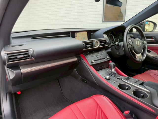 ＲＣ Ｆ ベースグレード　サンルーフ　赤革　１９インチアルミホイール　ブラインドスポットモニター　ＴＶＤ　レーダークルーズコントロール　プリクラッシュセーフティ　コーナーセンサー　シートヒーター／クーラー　ステアリングヒーター（40枚目）