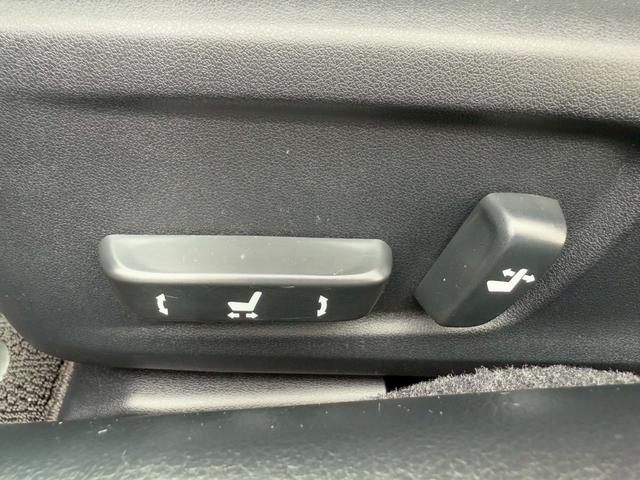 ＲＣ Ｆ ベースグレード　サンルーフ　赤革　１９インチアルミホイール　ブラインドスポットモニター　ＴＶＤ　レーダークルーズコントロール　プリクラッシュセーフティ　コーナーセンサー　シートヒーター／クーラー　ステアリングヒーター（68枚目）