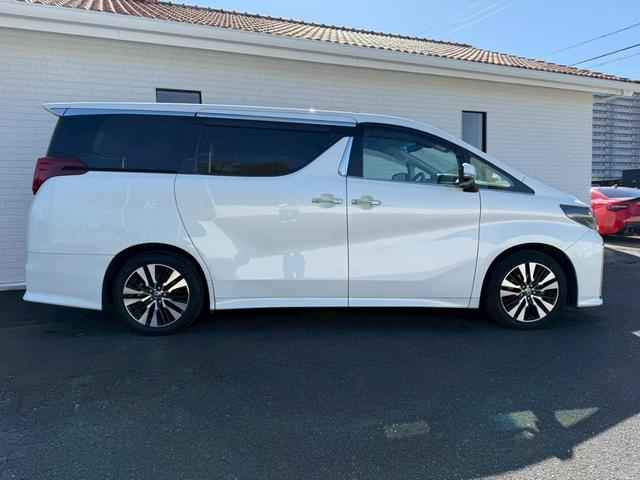 アルファード ２．５Ｓ　Ｃパッケージ　ツインムーンルーフ　デジタルインナーミラー　ブラインドスポットモニター　後席モニター　ＣＤ／ＤＶＤデッキ　フルセグＴＶ　ＥＴＣ２．０　３眼ＬＥＤヘッド　シートヒーター／クーラー　　ステアリングヒーター（20枚目）