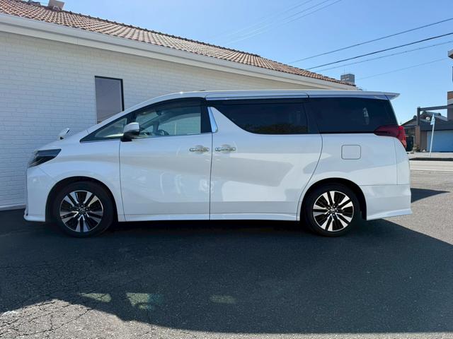 アルファード ２．５Ｓ　Ｃパッケージ　ツインムーンルーフ　デジタルインナーミラー　ブラインドスポットモニター　後席モニター　ＣＤ／ＤＶＤデッキ　フルセグＴＶ　ＥＴＣ２．０　３眼ＬＥＤヘッド　シートヒーター／クーラー　　ステアリングヒーター（33枚目）