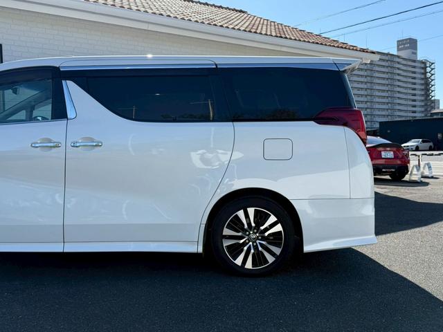 アルファード ２．５Ｓ　Ｃパッケージ　ツインムーンルーフ　デジタルインナーミラー　ブラインドスポットモニター　後席モニター　ＣＤ／ＤＶＤデッキ　フルセグＴＶ　ＥＴＣ２．０　３眼ＬＥＤヘッド　シートヒーター／クーラー　　ステアリングヒーター（34枚目）