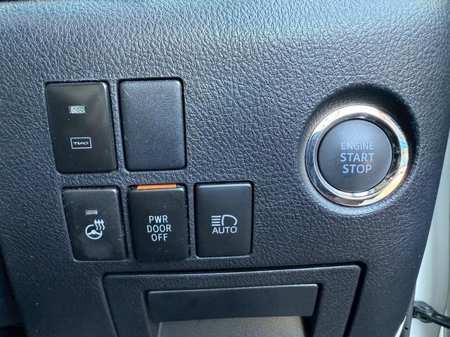 アルファード ２．５Ｓ　Ｃパッケージ　ツインムーンルーフ　デジタルインナーミラー　ブラインドスポットモニター　後席モニター　ＣＤ／ＤＶＤデッキ　フルセグＴＶ　ＥＴＣ２．０　３眼ＬＥＤヘッド　シートヒーター／クーラー　　ステアリングヒーター（42枚目）