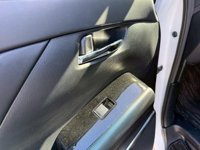 アルファード ２．５Ｓ　Ｃパッケージ　ツインムーンルーフ　デジタルインナーミラー　ブラインドスポットモニター　後席モニター　ＣＤ／ＤＶＤデッキ　フルセグＴＶ　ＥＴＣ２．０　３眼ＬＥＤヘッド　シートヒーター／クーラー　　ステアリングヒーター（66枚目）