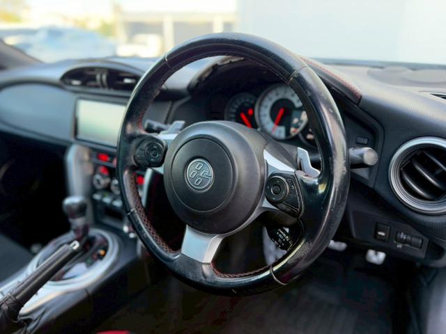 ８６ ＧＴ　モデリスタエアロ（Ｆ／Ｓ／Ｒ）　純正ナビ　フルセグＴＶ　バックカメラ　クルーズコントロール　ＬＥＤヘッドライト　純正１７インチアルミ　パドルシフト　オートライト　ＥＴＣ　スマートキー　プッシュスタート（41枚目）