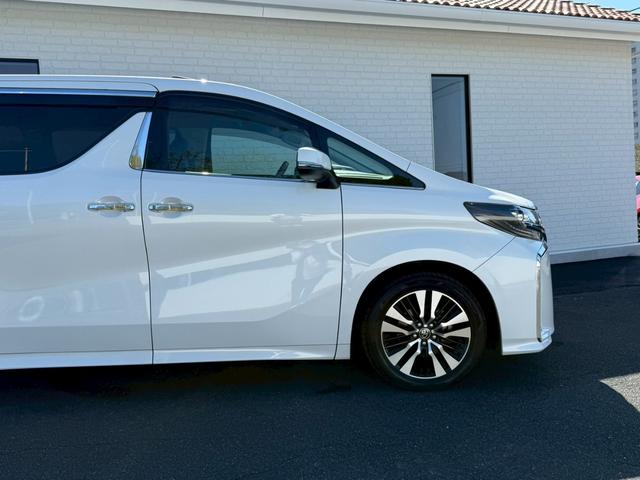 アルファード ２．５Ｓ　Ｃパッケージ　ツインムーンルーフ　デジタルインナーミラー　両側電動スライドドア　パワーバックドア　ブラインドスポットモニター　フルセグＴＶ　ＥＴＣ　ステアリングヒーター　シートヒーター　シートクーラー　パワーシート（21枚目）