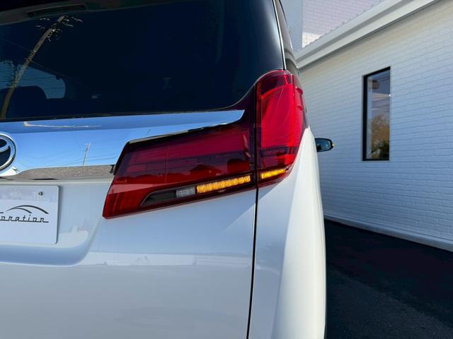 アルファード ２．５Ｓ　Ｃパッケージ　ツインムーンルーフ　デジタルインナーミラー　両側電動スライドドア　パワーバックドア　ブラインドスポットモニター　フルセグＴＶ　ＥＴＣ　ステアリングヒーター　シートヒーター　シートクーラー　パワーシート（33枚目）