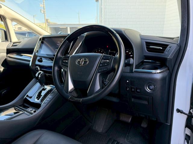 アルファード ２．５Ｓ　Ｃパッケージ　ツインムーンルーフ　デジタルインナーミラー　両側電動スライドドア　パワーバックドア　ブラインドスポットモニター　フルセグＴＶ　ＥＴＣ　ステアリングヒーター　シートヒーター　シートクーラー　パワーシート（38枚目）