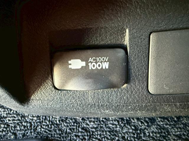 アルファード ２．５Ｓ　Ｃパッケージ　ツインムーンルーフ　デジタルインナーミラー　両側電動スライドドア　パワーバックドア　ブラインドスポットモニター　フルセグＴＶ　ＥＴＣ　ステアリングヒーター　シートヒーター　シートクーラー　パワーシート（77枚目）