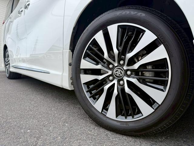 アルファード ２．５Ｓ　Ｃパッケージ　モデリスタエアロ（Ｆ／Ｓ／Ｒ）シグネチャーイルミ　サンルーフ　後席モニター　ＣＤ／ＤＶＤ　ＥＴＣ２．０　デジタルインナーミラー　前後ドラレコ　３眼ＬＥＤヘッドライト　両側電動スライドドア　スペアタイヤ（14枚目）