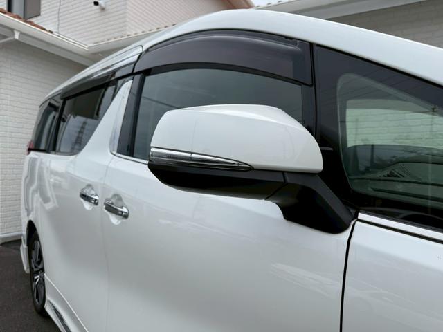 アルファード ２．５Ｓ　Ｃパッケージ　モデリスタエアロ（Ｆ／Ｓ／Ｒ）シグネチャーイルミ　サンルーフ　後席モニター　ＣＤ／ＤＶＤ　ＥＴＣ２．０　デジタルインナーミラー　前後ドラレコ　３眼ＬＥＤヘッドライト　両側電動スライドドア　スペアタイヤ（19枚目）