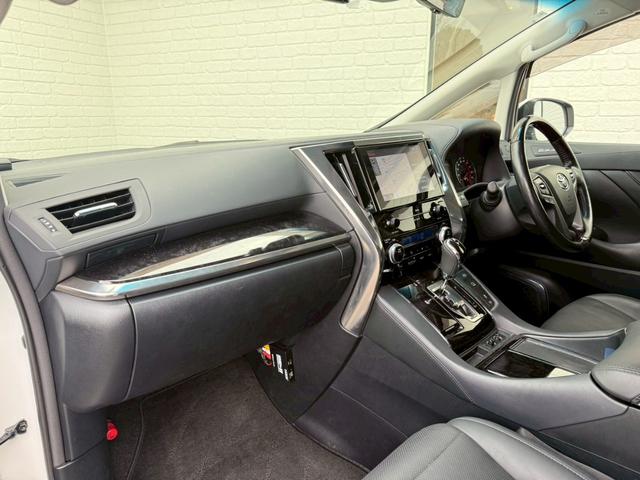 アルファード ２．５Ｓ　Ｃパッケージ　モデリスタエアロ（Ｆ／Ｓ／Ｒ）シグネチャーイルミ　サンルーフ　後席モニター　ＣＤ／ＤＶＤ　ＥＴＣ２．０　デジタルインナーミラー　前後ドラレコ　３眼ＬＥＤヘッドライト　両側電動スライドドア　スペアタイヤ（36枚目）