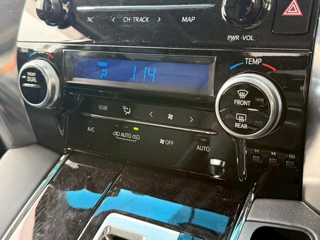 アルファード ２．５Ｓ　Ｃパッケージ　モデリスタエアロ（Ｆ／Ｓ／Ｒ）シグネチャーイルミ　サンルーフ　後席モニター　ＣＤ／ＤＶＤ　ＥＴＣ２．０　デジタルインナーミラー　前後ドラレコ　３眼ＬＥＤヘッドライト　両側電動スライドドア　スペアタイヤ（49枚目）