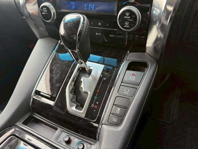 アルファード ２．５Ｓ　Ｃパッケージ　モデリスタエアロ（Ｆ／Ｓ／Ｒ）シグネチャーイルミ　サンルーフ　後席モニター　ＣＤ／ＤＶＤ　ＥＴＣ２．０　デジタルインナーミラー　前後ドラレコ　３眼ＬＥＤヘッドライト　両側電動スライドドア　スペアタイヤ（50枚目）