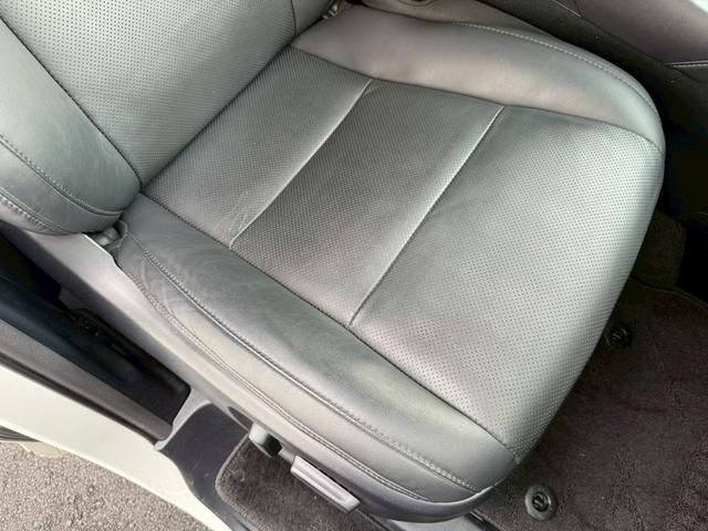 アルファード ２．５Ｓ　Ｃパッケージ　モデリスタエアロ（Ｆ／Ｓ／Ｒ）シグネチャーイルミ　サンルーフ　後席モニター　ＣＤ／ＤＶＤ　ＥＴＣ２．０　デジタルインナーミラー　前後ドラレコ　３眼ＬＥＤヘッドライト　両側電動スライドドア　スペアタイヤ（56枚目）