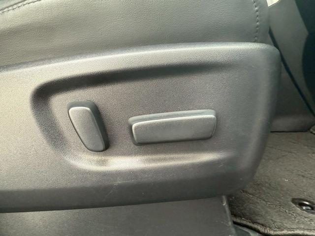 アルファード ２．５Ｓ　Ｃパッケージ　モデリスタエアロ（Ｆ／Ｓ／Ｒ）シグネチャーイルミ　サンルーフ　後席モニター　ＣＤ／ＤＶＤ　ＥＴＣ２．０　デジタルインナーミラー　前後ドラレコ　３眼ＬＥＤヘッドライト　両側電動スライドドア　スペアタイヤ（57枚目）