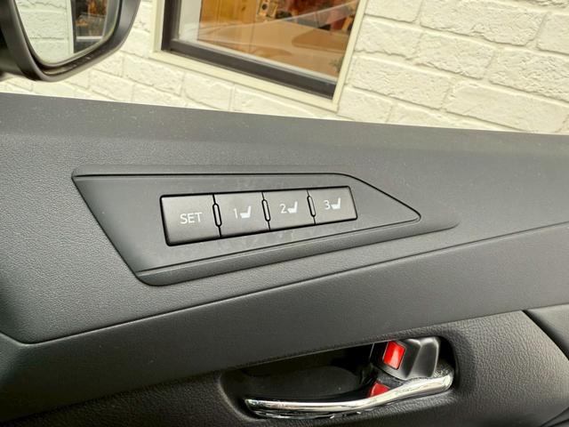 アルファード ２．５Ｓ　Ｃパッケージ　モデリスタエアロ（Ｆ／Ｓ／Ｒ）シグネチャーイルミ　サンルーフ　後席モニター　ＣＤ／ＤＶＤ　ＥＴＣ２．０　デジタルインナーミラー　前後ドラレコ　３眼ＬＥＤヘッドライト　両側電動スライドドア　スペアタイヤ（58枚目）