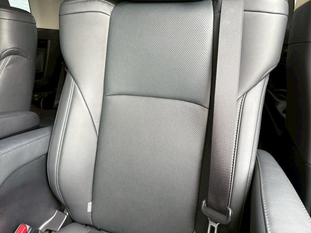 アルファード ２．５Ｓ　Ｃパッケージ　モデリスタエアロ（Ｆ／Ｓ／Ｒ）シグネチャーイルミ　サンルーフ　後席モニター　ＣＤ／ＤＶＤ　ＥＴＣ２．０　デジタルインナーミラー　前後ドラレコ　３眼ＬＥＤヘッドライト　両側電動スライドドア　スペアタイヤ（72枚目）