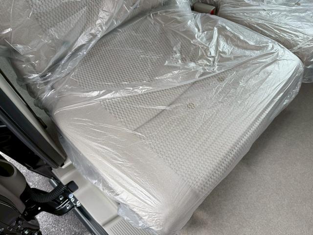 エブリイワゴン ＰＺターボスペシャル　届出済未使用車　純正ディスプレイオーディオ　バックカメラ　オートステップ　両側電動スライド　シートヒーター　スズキセーフティサポート　オートライト　ブッシュボタンスタート　ＵＳＢ　ステアリングリモコン（70枚目）