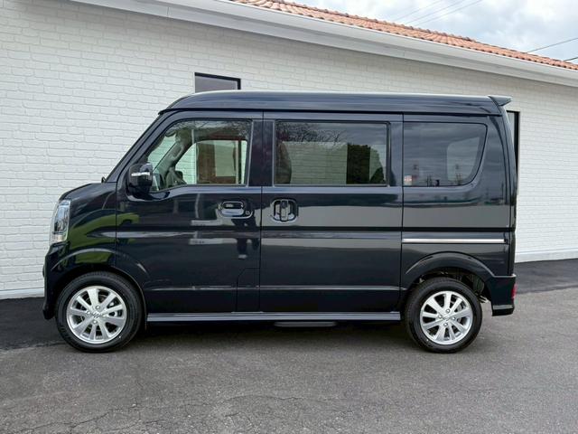 エブリイワゴン ＰＺターボスペシャル　届出済未使用車　純正ディスプレイオーディオ　バックカメラ　オートステップ　両側電動スライド　シートヒーター　スズキセーフティサポート　オートライト　ブッシュボタンスタート　ＵＳＢ　ステアリングリモコン（33枚目）