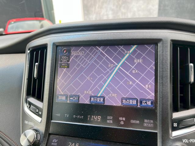 クラウンハイブリッド アスリートＧ　サンルーフ　メーカーオプション１８インチアルミ　純正ナビ　ＴＶ　バックモニター　ブラックレザーシート　プリクラッシュセーフティ　ＥＴＣ　プッシュボタンスタート　電動リアシェード　パワーシート電格ミラー（7枚目）