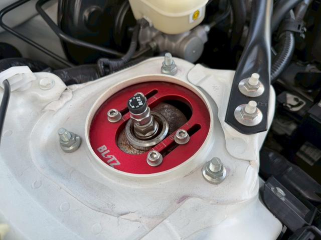 86 GT TRDエアロLED付(F/S/R/トランク) ブレンボブレーキ ADVANレーシングGT18インチアルミホイール ブリッツ車高調 GReddyステアリング ケンウッドナビ バックモニター オートライト(6枚目)