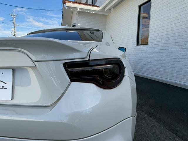 86 GT TRDエアロLED付(F/S/R/トランク) ブレンボブレーキ ADVANレーシングGT18インチアルミホイール ブリッツ車高調 GReddyステアリング ケンウッドナビ バックモニター オートライト(30枚目)