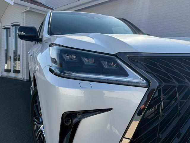 ＬＸ ＬＸ５７０ブラックシークエンス　モデリスタエアロ（Ｆ／Ｓ）　ＴＲＤエアロ（Ｆ／グリル）　クールボックス　茶革内装　サンルーフ　リアエンターテインメント　マークレビンソン　パノラミックビューモニター　８人乗り　ヘッドアップディスプレイ（17枚目）