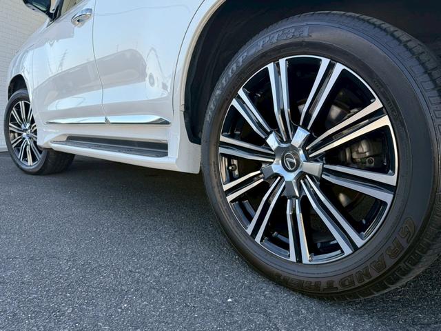 ＬＸ ＬＸ５７０ブラックシークエンス　モデリスタエアロ（Ｆ／Ｓ）　ＴＲＤエアロ（Ｆ／グリル）　クールボックス　茶革内装　サンルーフ　リアエンターテインメント　マークレビンソン　パノラミックビューモニター　８人乗り　ヘッドアップディスプレイ（25枚目）
