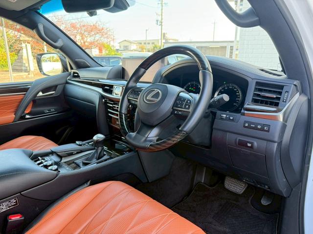 ＬＸ ＬＸ５７０ブラックシークエンス　モデリスタエアロ（Ｆ／Ｓ）　ＴＲＤエアロ（Ｆ／グリル）　クールボックス　茶革内装　サンルーフ　リアエンターテインメント　マークレビンソン　パノラミックビューモニター　８人乗り　ヘッドアップディスプレイ（34枚目）