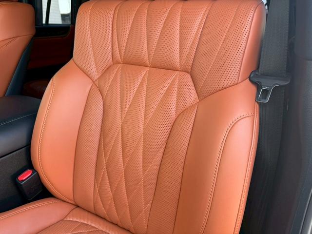 ＬＸ ＬＸ５７０ブラックシークエンス　モデリスタエアロ（Ｆ／Ｓ）　ＴＲＤエアロ（Ｆ／グリル）　クールボックス　茶革内装　サンルーフ　リアエンターテインメント　マークレビンソン　パノラミックビューモニター　８人乗り　ヘッドアップディスプレイ（59枚目）