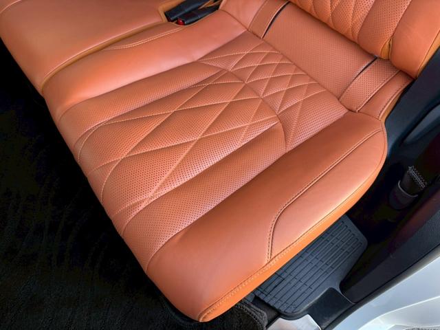 ＬＸ ＬＸ５７０ブラックシークエンス　モデリスタエアロ（Ｆ／Ｓ）　ＴＲＤエアロ（Ｆ／グリル）　クールボックス　茶革内装　サンルーフ　リアエンターテインメント　マークレビンソン　パノラミックビューモニター　８人乗り　ヘッドアップディスプレイ（70枚目）