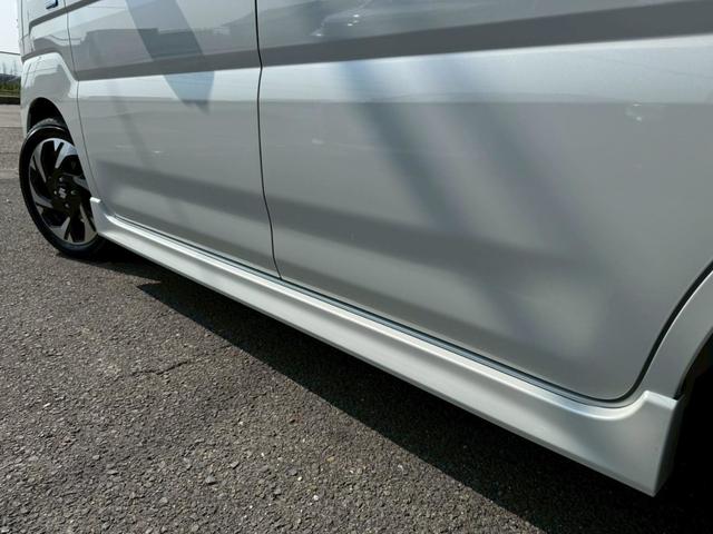 スペーシアカスタム ハイブリッドＸＳターボ　白黒ツートンカラー　ハイブリッドＸＳターボ　両側パワースライドドア　全方位モニター　純正９インチナビ　　ＴＶ　　セーフティサポート　１５ＡＷ　スマートキーハーフレザーシート　ステアリングヒーターＨＵＤ（35枚目）