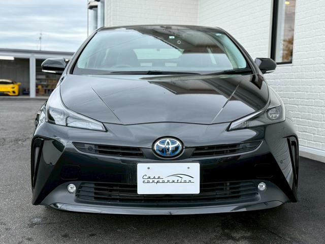 プリウス Ｓツーリングセレクション・ブラックエディション　アルパイン９インチナビ　フルセグＴＶ　バックモニター　トヨタセーフティセンス　レザーシート　シートヒーター　社外１９インチアルミホイール　４ＷＤ　クルーズコントロール　オートライト　ＥＴＣ　ド　ラレコ（22枚目）