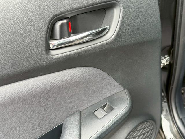 プリウス Ｓツーリングセレクション・ブラックエディション　アルパイン９インチナビ　フルセグＴＶ　バックモニター　トヨタセーフティセンス　レザーシート　シートヒーター　社外１９インチアルミホイール　４ＷＤ　クルーズコントロール　オートライト　ＥＴＣ　ド　ラレコ（75枚目）