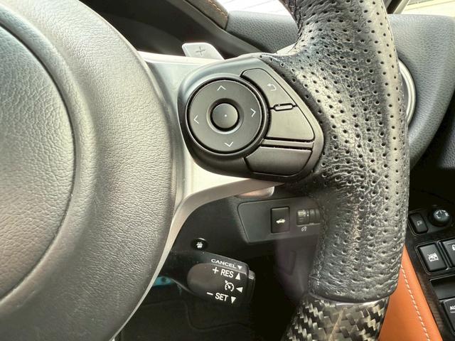 ８６ ＧＴリミテッド　ブラックパッケージ　Ｔｏｍ’ｓトムスエアロ　トムスマフラー　トムスステアリング　ＲＡＹＳ１８インチアルミホイール　ｂｒｅｍｂｏレッドブレーキキャリパー　ＢｕｄｄｙＣｌｕｂ　ＬＥＤテールランプ　ハーフレザーシート　ナビＴＶ（47枚目）