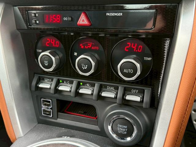 ８６ ＧＴリミテッド　ブラックパッケージ　Ｔｏｍ’ｓトムスエアロ　トムスマフラー　トムスステアリング　ＲＡＹＳ１８インチアルミホイール　ｂｒｅｍｂｏレッドブレーキキャリパー　ＢｕｄｄｙＣｌｕｂ　ＬＥＤテールランプ　ハーフレザーシート　ナビＴＶ（54枚目）