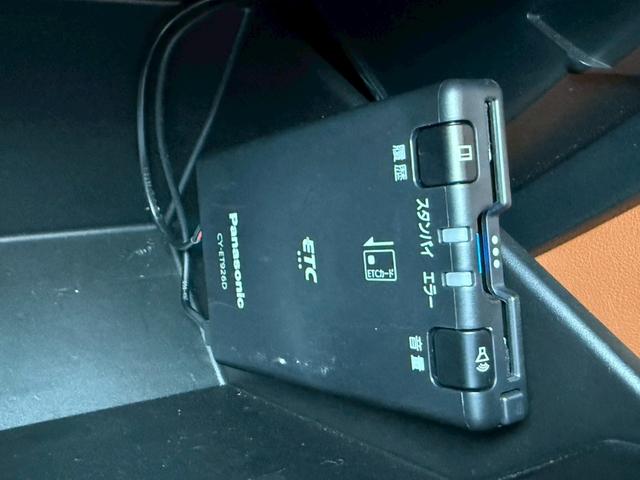 ８６ ＧＴリミテッド　ブラックパッケージ　Ｔｏｍ’ｓトムスエアロ　トムスマフラー　トムスステアリング　ＲＡＹＳ１８インチアルミホイール　ｂｒｅｍｂｏレッドブレーキキャリパー　ＢｕｄｄｙＣｌｕｂ　ＬＥＤテールランプ　ハーフレザーシート　ナビＴＶ（57枚目）