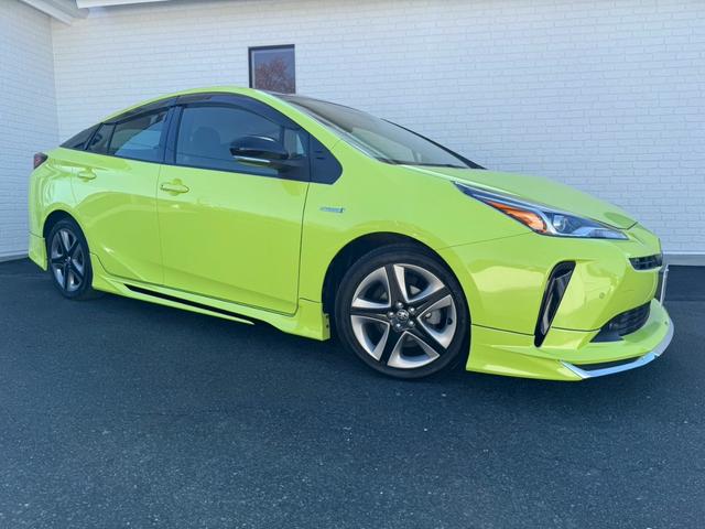 プリウス Ｓツーリングセレクション　モデリスタエアロ　純正７インチナビ　バックカメラ　ＥＴＣ　トヨタセーフティセンス　シートヒーター　クリアランスソナー　レーダークルーズコントロール　ＬＥＤヘッドライト　フルセグＴＶ　Ｂｌｕｅｔｏｏｔｈ（9枚目）