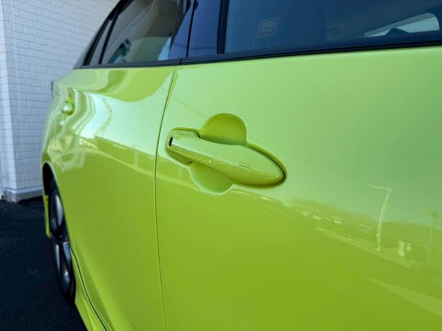 プリウス Ｓツーリングセレクション　モデリスタエアロ　純正７インチナビ　バックカメラ　ＥＴＣ　トヨタセーフティセンス　シートヒーター　クリアランスソナー　レーダークルーズコントロール　ＬＥＤヘッドライト　フルセグＴＶ　Ｂｌｕｅｔｏｏｔｈ（16枚目）