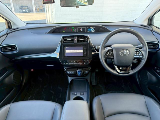 プリウス Ｓツーリングセレクション　モデリスタエアロ　純正７インチナビ　バックカメラ　ＥＴＣ　トヨタセーフティセンス　シートヒーター　クリアランスソナー　レーダークルーズコントロール　ＬＥＤヘッドライト　フルセグＴＶ　Ｂｌｕｅｔｏｏｔｈ（38枚目）