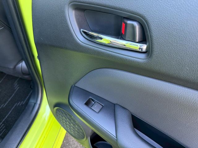 プリウス Ｓツーリングセレクション　モデリスタエアロ　純正７インチナビ　バックカメラ　ＥＴＣ　トヨタセーフティセンス　シートヒーター　クリアランスソナー　レーダークルーズコントロール　ＬＥＤヘッドライト　フルセグＴＶ　Ｂｌｕｅｔｏｏｔｈ（67枚目）