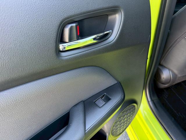 プリウス Ｓツーリングセレクション　モデリスタエアロ　純正７インチナビ　バックカメラ　ＥＴＣ　トヨタセーフティセンス　シートヒーター　クリアランスソナー　レーダークルーズコントロール　ＬＥＤヘッドライト　フルセグＴＶ　Ｂｌｕｅｔｏｏｔｈ（73枚目）