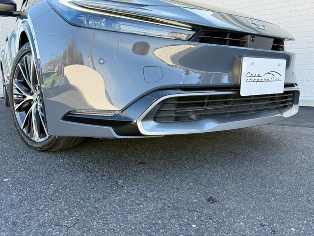 プリウス Ｚ　パノラマルーフ　デジタルインナーミラー　寒冷地仕様　ディスプレイオーディオｐｌｕｓ　パノラミックビューモニター　ステアリングヒーター　シートヒーター／クーラー　赤内装　パワーシート　　パワーバックドア（13枚目）