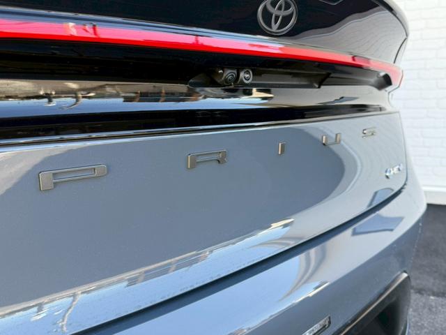 プリウス Ｚ　パノラマルーフ　デジタルインナーミラー　寒冷地仕様　ディスプレイオーディオｐｌｕｓ　パノラミックビューモニター　ステアリングヒーター　シートヒーター／クーラー　赤内装　パワーシート　　パワーバックドア（25枚目）