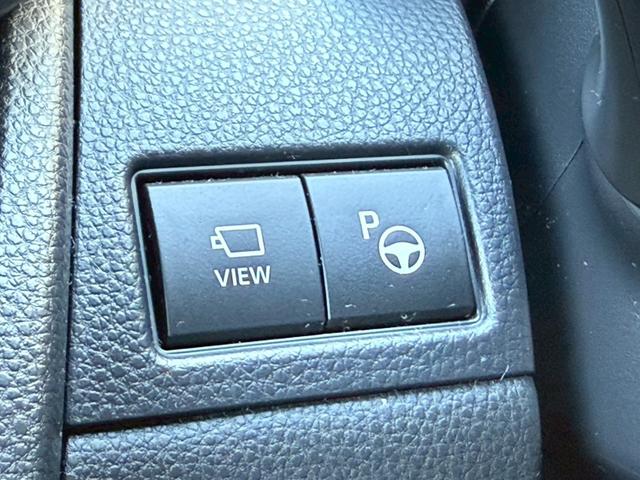 プリウス Ｚ　パノラマルーフ　デジタルインナーミラー　寒冷地仕様　ディスプレイオーディオｐｌｕｓ　パノラミックビューモニター　ステアリングヒーター　シートヒーター／クーラー　赤内装　パワーシート　　パワーバックドア（44枚目）