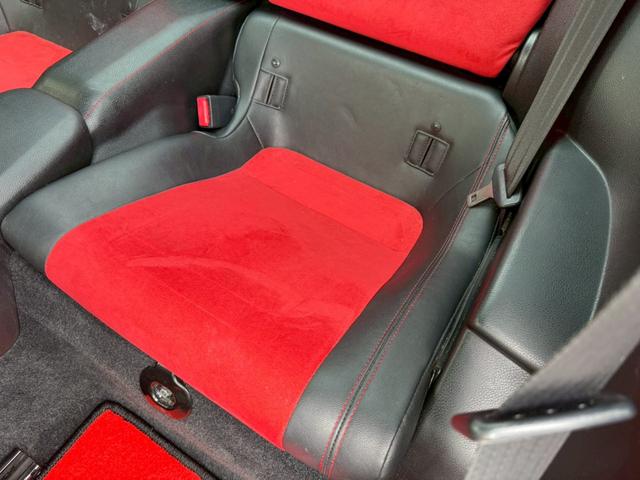 ８６ ＧＴリミテッド　６ＡＴ（６速オートマチック）　社外１８インチアルミホイール　社外エアロ　社外ヘッドライト　社外テールレンズ　社外マフラー　内装レッド　スマートキー　プッシュボタンスタート　シートヒーター　オートライト（67枚目）